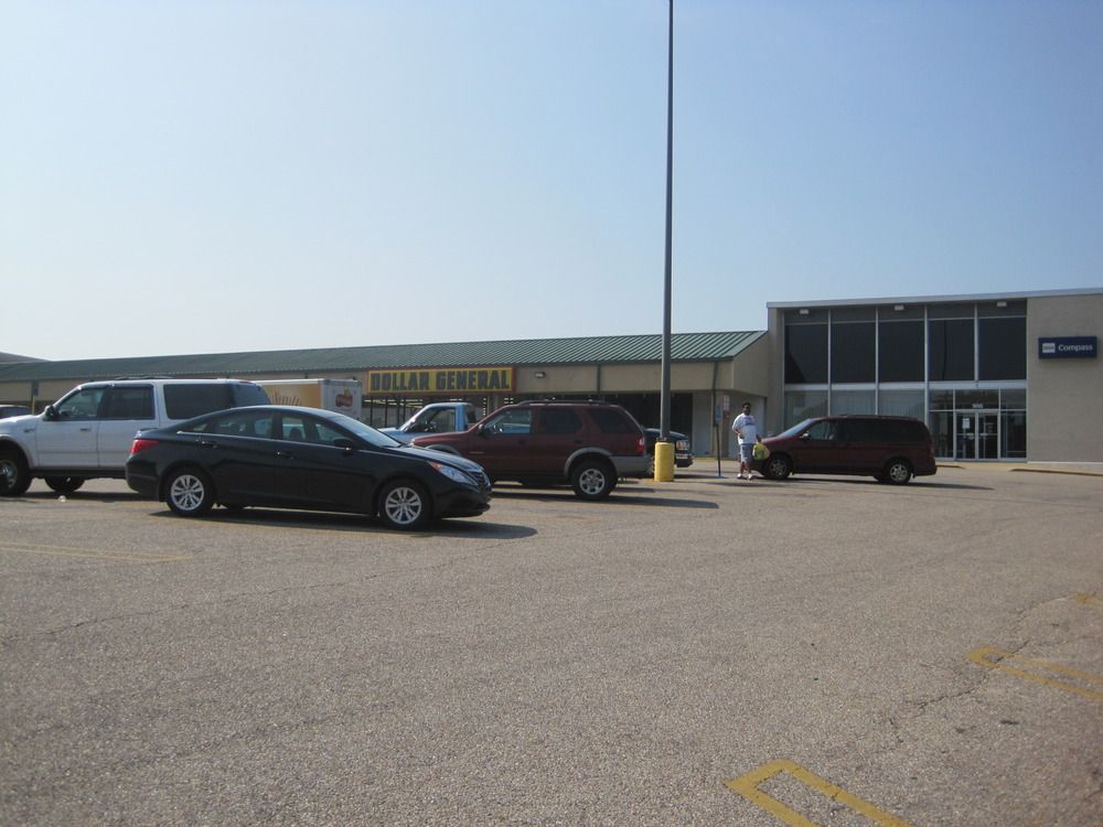 Normandale Shopping Mall / Opportunity Zone: 500-634 East Patton Avenue, Montgomery, AL 36111